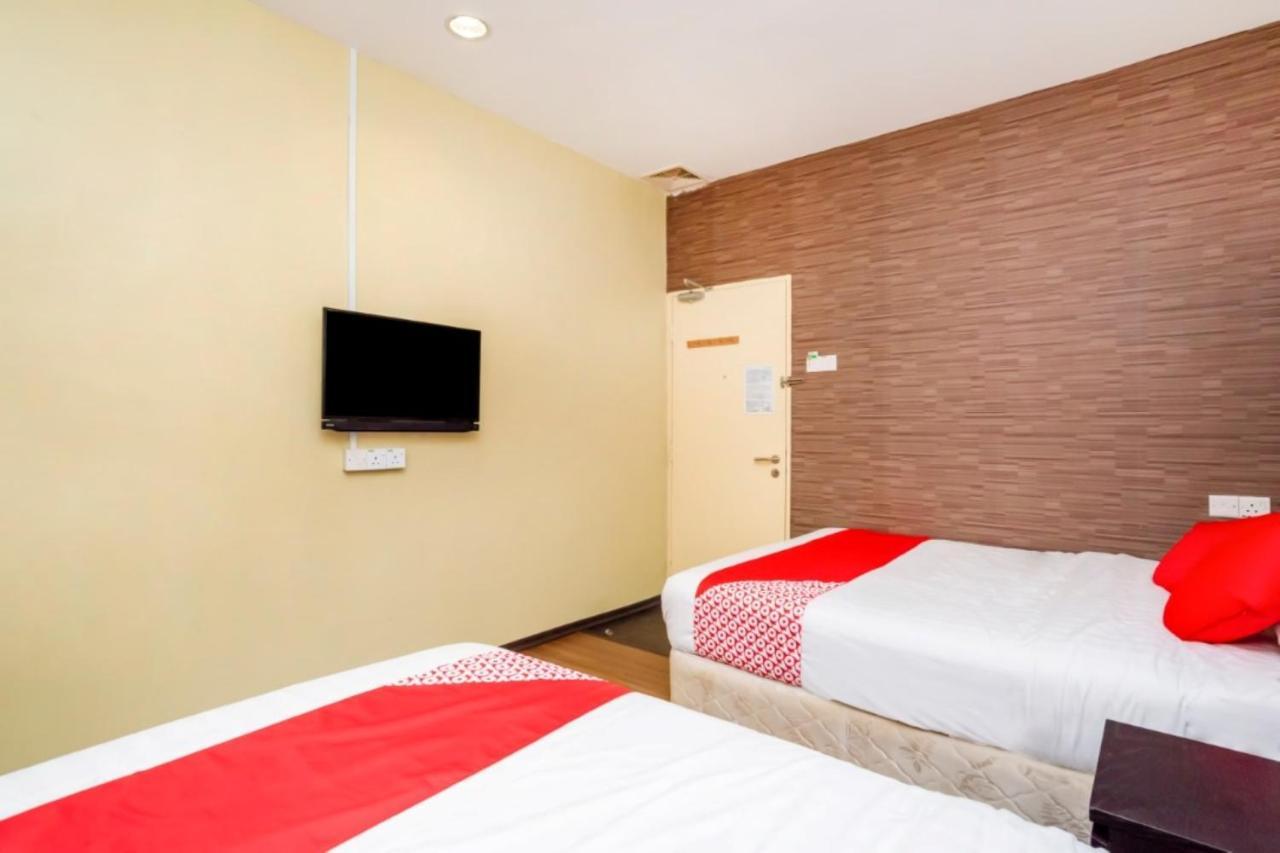 D'Pinetrees Hotel Johor Bahru Exterior photo